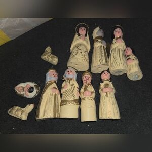 Vintage 11 Piece Nativity Set Hand Painted Made in Mexico